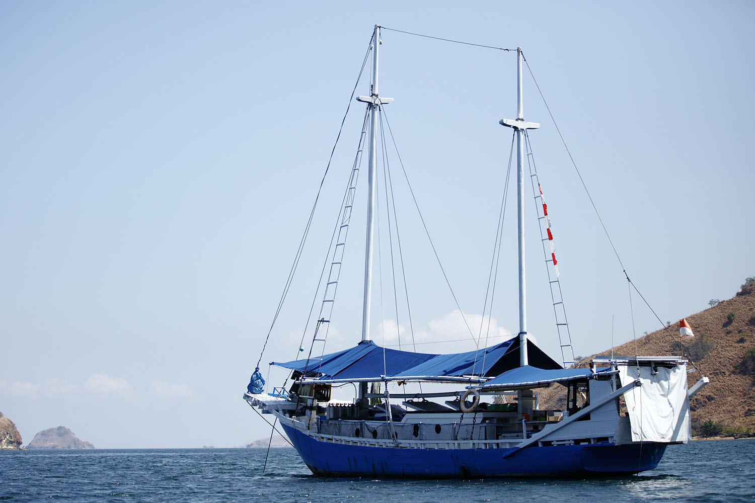 Bateau à Komodo, voyage photo - copyright Jonathan Lhoir